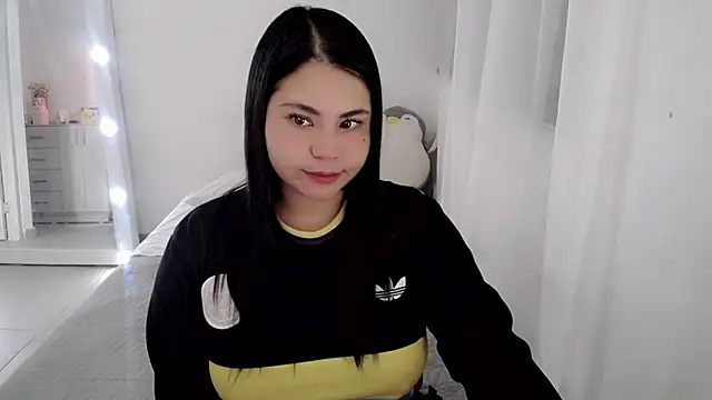 Youlittlepervertt  online show from June 28, 3:34 am