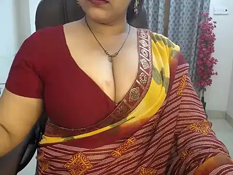 Queen Jessia online show from February 16, 6:32 am