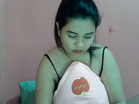 Snapshot of cutie_jane2022 chatting on May 31, 6:53 pm cutie jane2022 online show from May 31, 6:53 pm