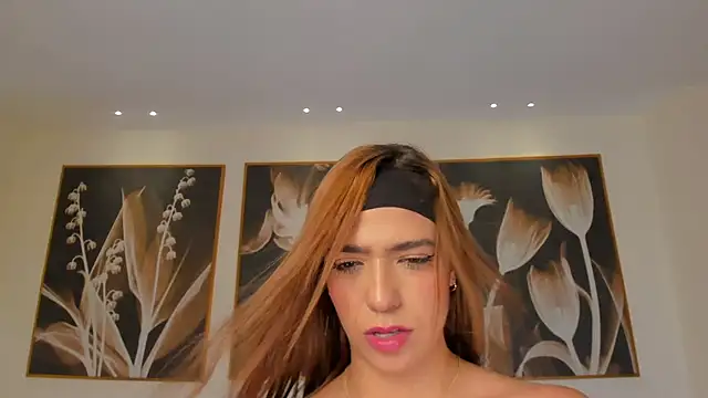 MariamRivera  online show from December 4, 7:17 am