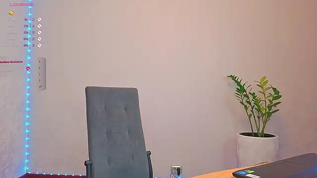 LovlyBambi online show from September 19, 11:22 am