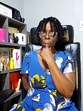 Shaniko89 online show from March 12, 9:37 am