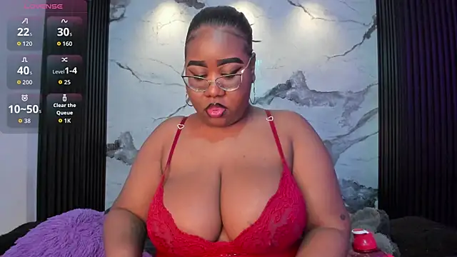 Snapshot of Darnellqueen chatting on April 10, 5:01 am Darnellqueen online show from April 10, 5:01 am