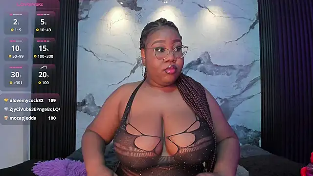 Snapshot of Darnellqueen chatting on May 22, 5:03 am Darnellqueen online show from May 22, 5:03 am