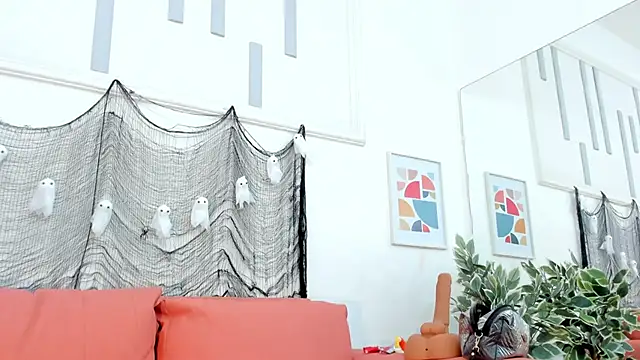 lara murphy online show from October 21, 3:07 am