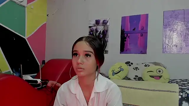 MarianaManzur online show from January 24, 1:47 pm