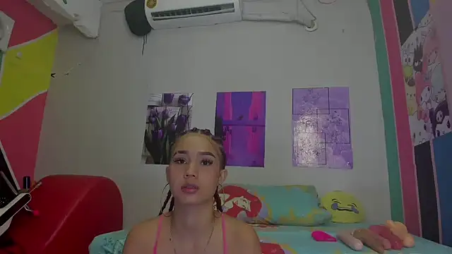 MarianaManzur online show from February 6, 12:59 pm