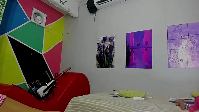 MarianaManzur online show from February 18, 2:38 pm