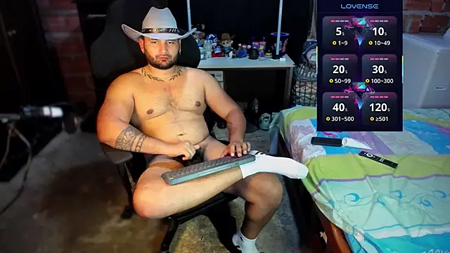 Snapshot of Imperion_king chatting on April 13, 10:59 pm Imperion king online show from April 13, 10:59 pm