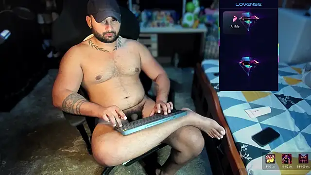 Snapshot of Imperion_king chatting on May 30, 3:47 am Imperion king online show from May 30, 3:47 am