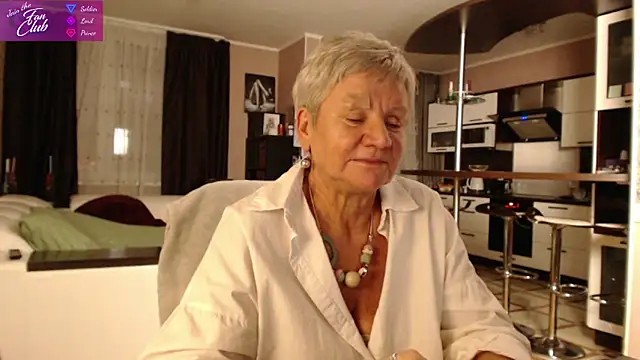roxana brooks online show from December 11, 5:59 pm