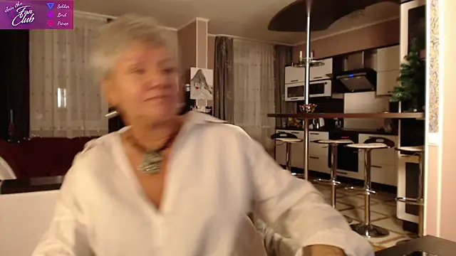 roxana brooks online show from December 17, 2:33 pm