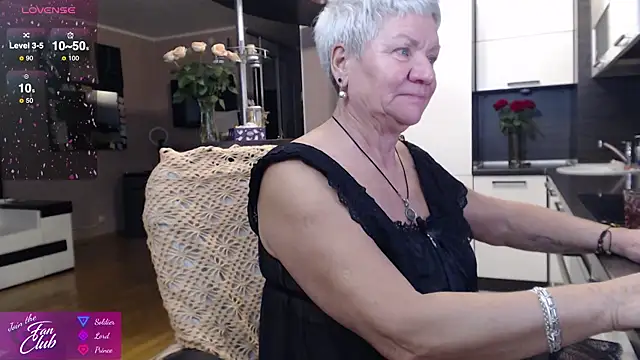 Snapshot of roxana_brooks chatting on October 3, 7:22 pm roxana brooks online show from October 3, 7:22 pm