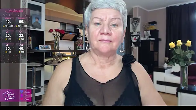 Snapshot of roxana_brooks chatting on November 7, 12:16 pm roxana brooks online show from November 7, 12:16 pm