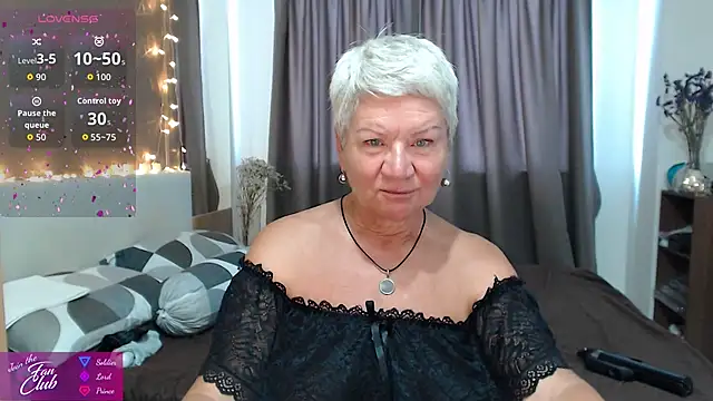 roxana brooks online show from June 3, 12:46 am