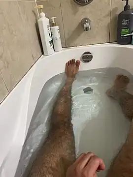 Snapshot of brownboylonghairy chatting on February 10, 10:51 pm brownboylonghairy online show from February 10, 10:51 pm