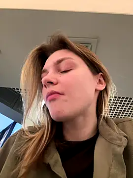 ValenciaShock online show from December 20, 6:42 am