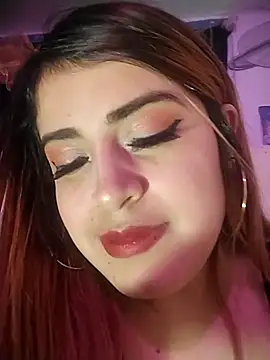 Snapshot of bella_star21 chatting on October 7, 7:49 am bella star21 online show from October 7, 7:49 am