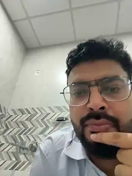 Snapshot of hot_rajat chatting on May 19, 2:40 am hot rajat online show from May 19, 2:40 am