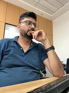 Snapshot of hot_rajat chatting on June 12, 9:52 am hot rajat online show from June 12, 9:52 am
