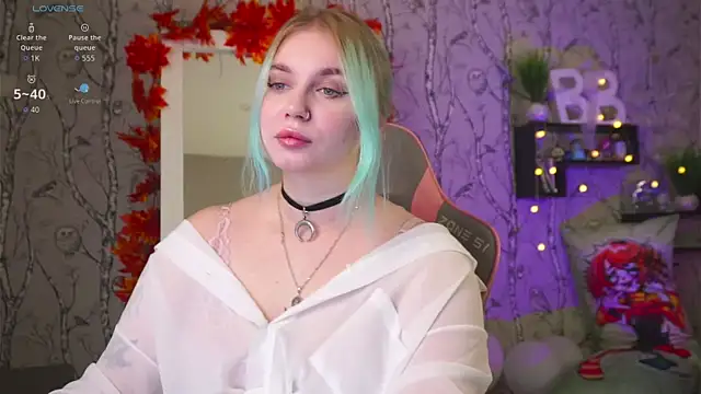 Moon Valkyrie online show from September 23, 8:17 am