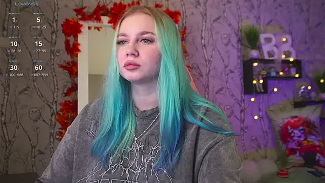 Moon Valkyrie online show from September 24, 7:33 am