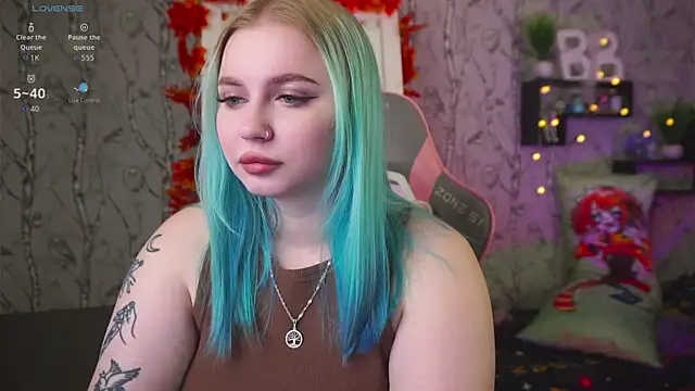 Moon Valkyrie online show from October 1, 9:59 am