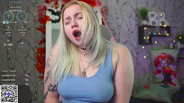 Moon Valkyrie online show from November 5, 8:58 am