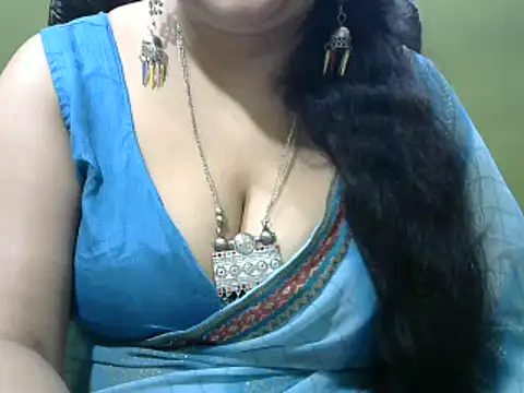 Mona love143 online show from February 7, 10:30 am