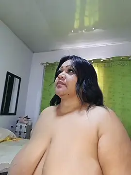 Snapshot of Luana_wilding1 chatting on October 23, 1:21 pm Luana wilding1 online show from October 23, 1:21 pm