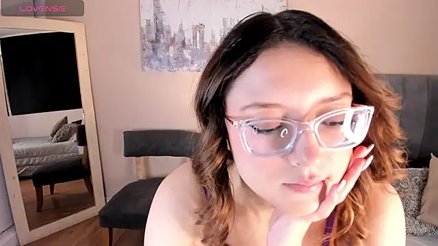 MiaFranklyn online show from December 11, 2:22 pm