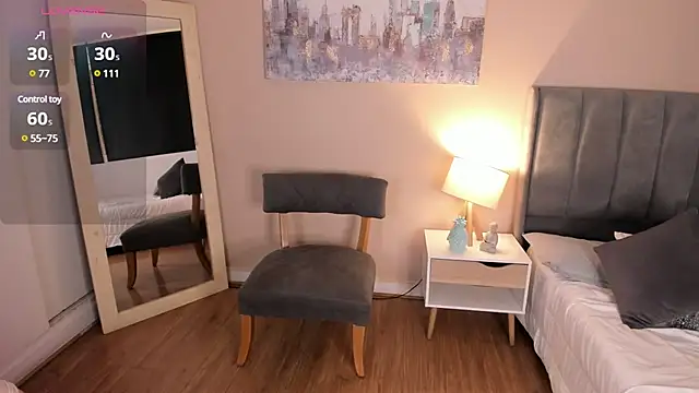 MiaFranklyn online show from December 13, 3:11 pm