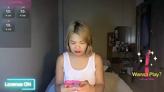 Snapshot of iamYourBestGirl chatting on July 3, 4:08 am iamYourBestGirl online show from July 3, 4:08 am