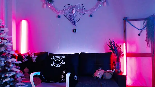 Wildorchid  online show from January 12, 5:03 am