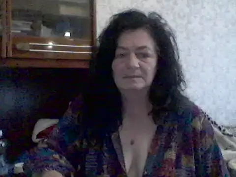 GypsiQueen2 online show from February 4, 11:27 am