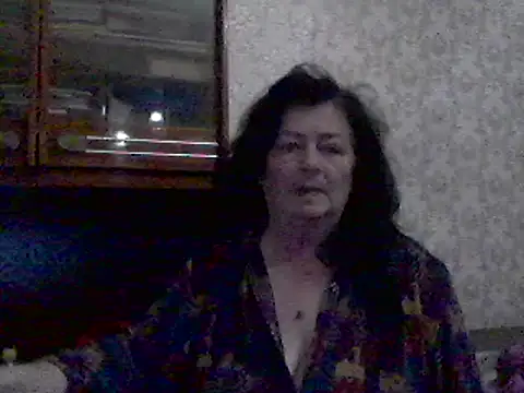 GypsiQueen2 online show from February 18, 5:21 pm