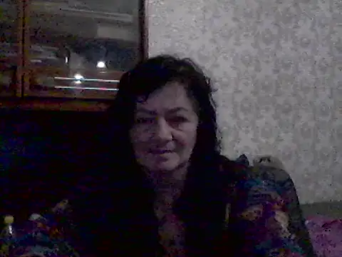 GypsiQueen2 online show from February 18, 8:25 pm