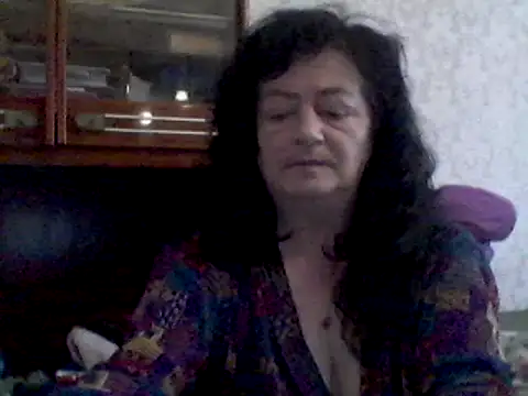 GypsiQueen2 online show from February 20, 10:27 am
