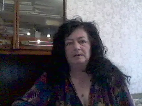 GypsiQueen2 online show from February 21, 9:34 am