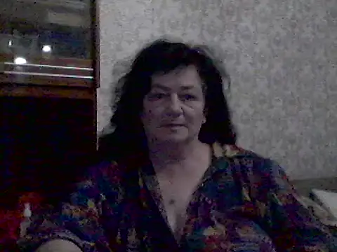 GypsiQueen2 online show from March 14, 6:39 pm