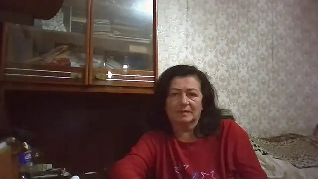 Snapshot of GypsiQueen2 chatting on November 12, 3:34 pm GypsiQueen2 online show from November 12, 3:34 pm