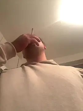 Snapshot of Lovemilf6969@xh chatting on October 16, 12:44 am Lovemilf6969xh online show from October 16, 12:44 am