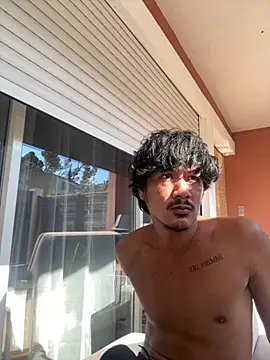 juniiorre online show from October 18, 11:55 am