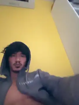 juniiorre online show from December 3, 2:04 pm