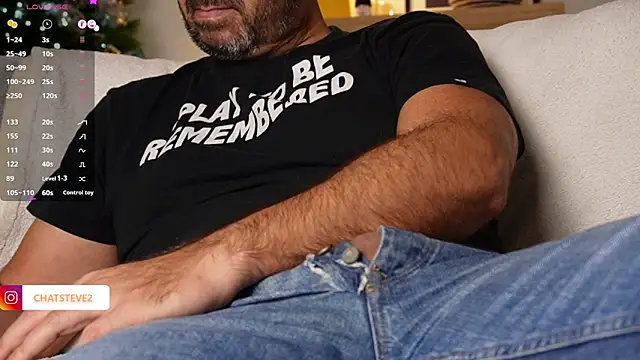 Snapshot of _MrPrecum_ chatting on November 24, 4:23 am MrPrecum online show from November 24, 4:23 am