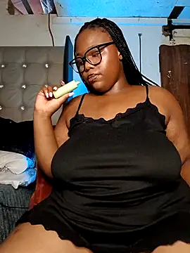 Aaaliyah445 online show from February 2, 8:07 pm