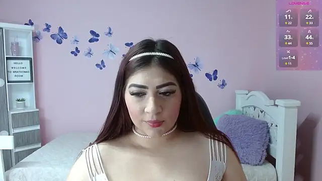 BRIATHOMAS online show from February 5, 5:12 am