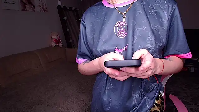   Malika   online show from December 14, 2:00 pm