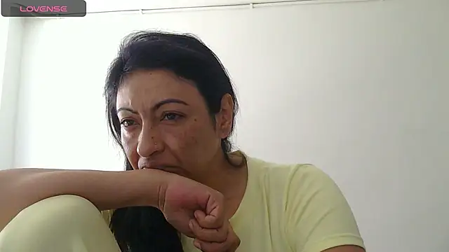 ErikaRika online show from January 9, 4:39 pm