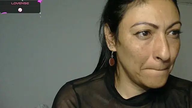 ErikaRika online show from February 11, 4:44 am